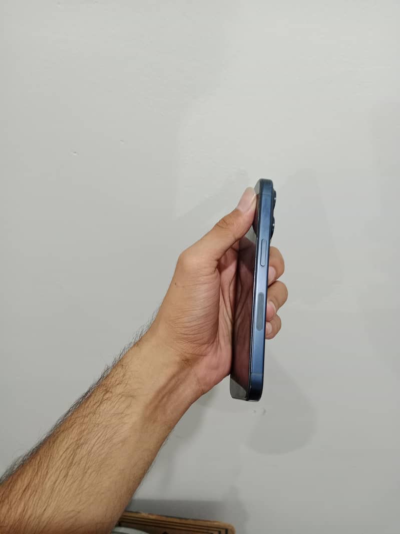 iphone 15 pro 3