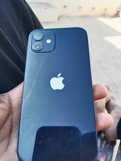 Apple iPhone 12