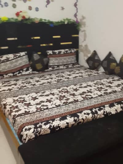 all set furniture bed wooden dressing  with mirror side table