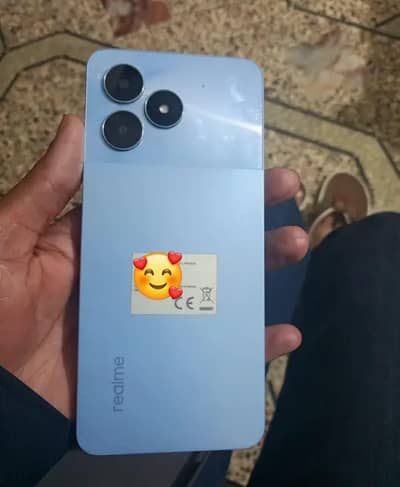 4+8 / 128 pta official approved with box urgent sale