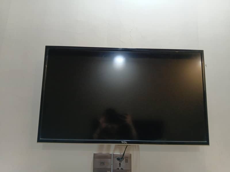 TCL led 0