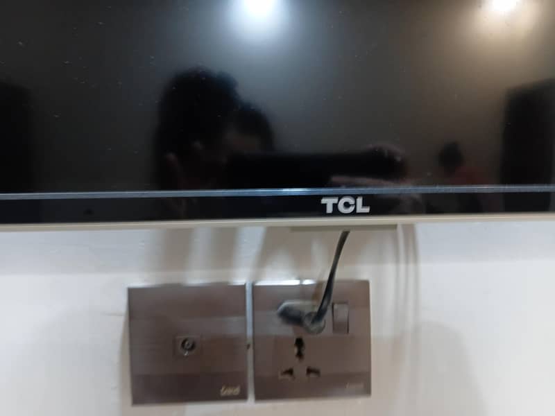 TCL led 2