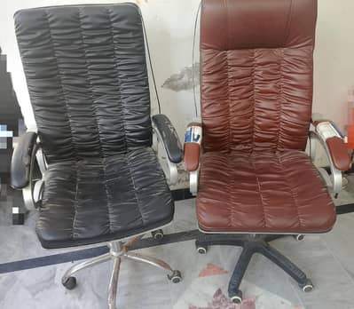 2 Comfortable Office/Desk Chairs - Excellent Condition