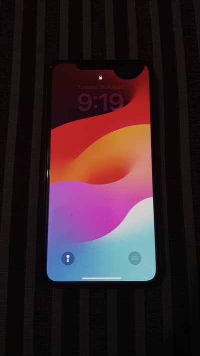 Iphone 11 pro max - sale for parts.