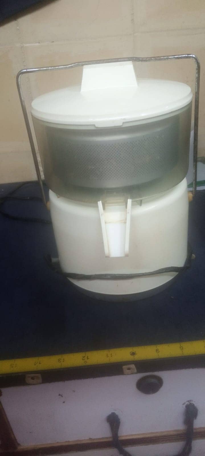 Juicer machine 3