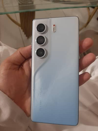 Tecno camon 40 pro  16/256 GB  WhatsApp  03140076034