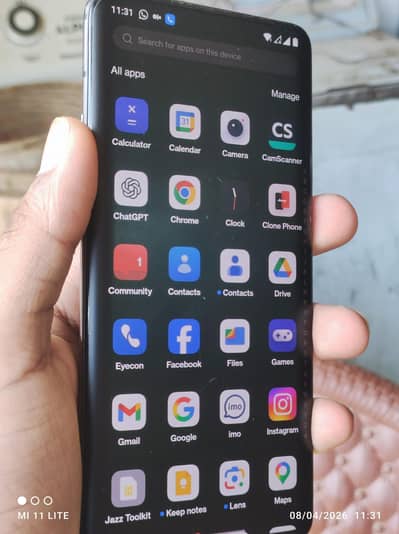 i am selling my ONEPLUS 7 PRO 8-256GB Dual SIm