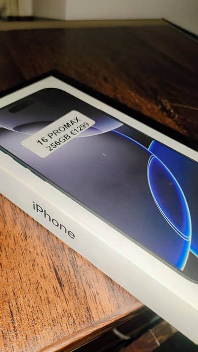 16 pro max with box orignal Wire un used 10/10