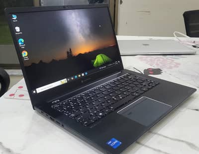 toshiba i7 11th 16Gb (03256785678)