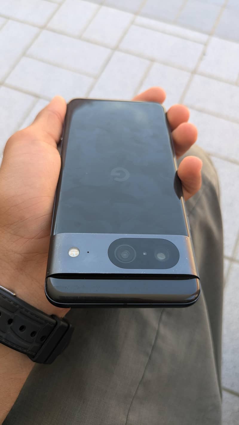 Google pixel 8 5
