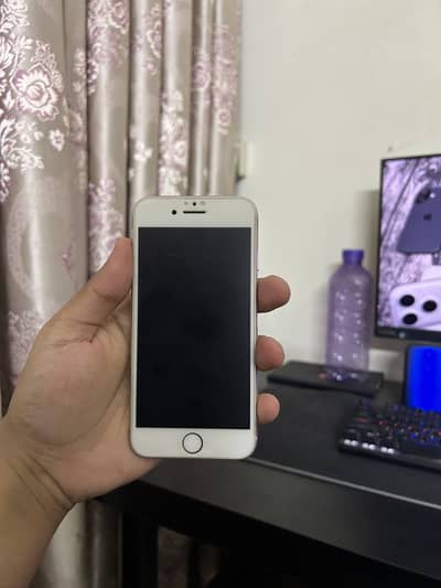 iPhone 8 64GB PTA Approved