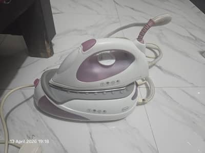 Swan steam iron