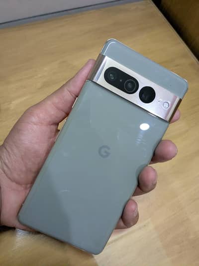 Google Pixel 7 Pro – Excellent Condition 