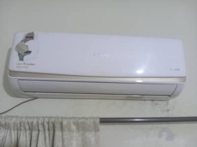 Orient DC Inverter Ultron eComfort Gold Fin. 1 Ton. (Used)