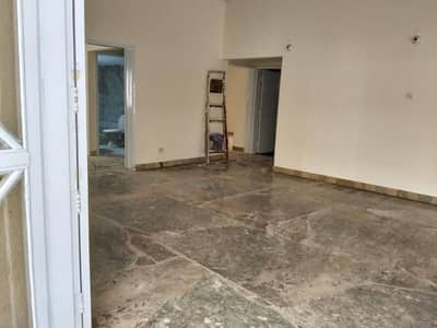 500 Yard Portion For Rent 4 Bedroom Drawing Dinning 1st Floor Block 7 Gulshan-e-Iqbal Karachi