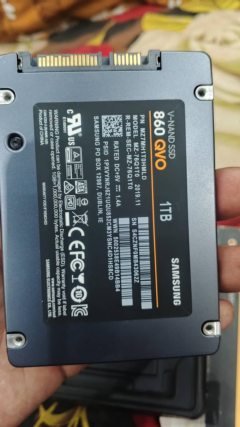 SSD (Solid State Drive) 3