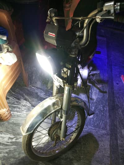 bike used ka Hain condition 10/8