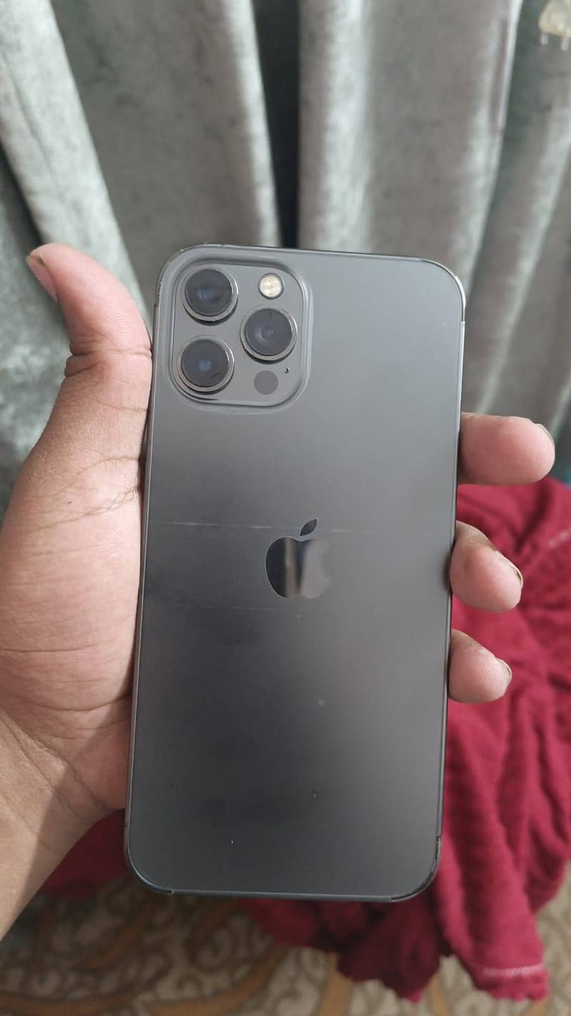 iphone 12 pro max 3