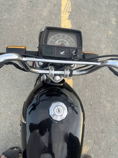 honda cd 70cc for sale contact 03254825916