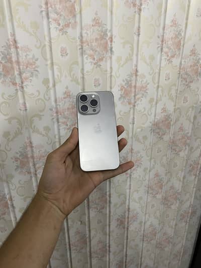 Iphone 15 pro pta approved with box 256 gb