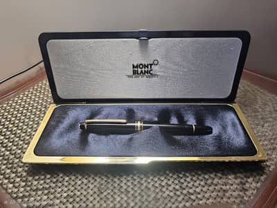 Montblanc Meisterstuck Classique Fountain Pen 144, Black with Gold