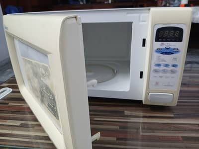 Dawlance Microwave