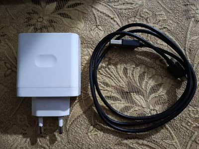 INFINIX FAST CHARGER 33watt