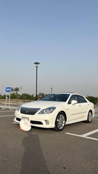 Toyota Crown 2010