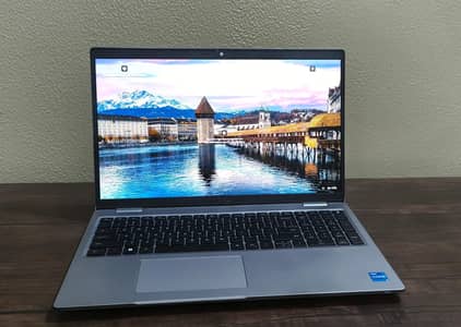 Dell Latitude 5520 | Core i5 11th gen | 16GB 256GB NVME | 15.6 FHD