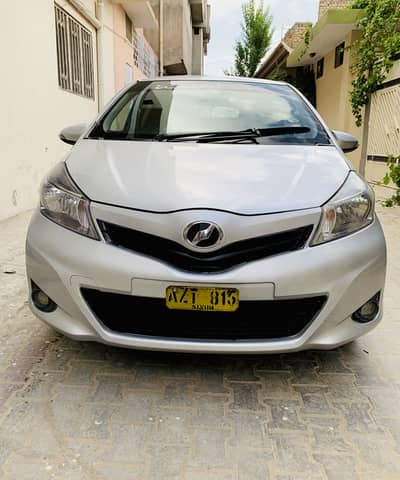 Toyota vitz 2011/13