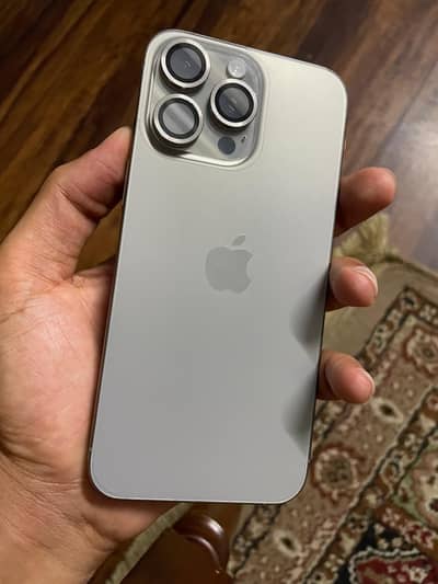 |15 pro Max| |Natural Titanium| |Best for camera| |Best for use|