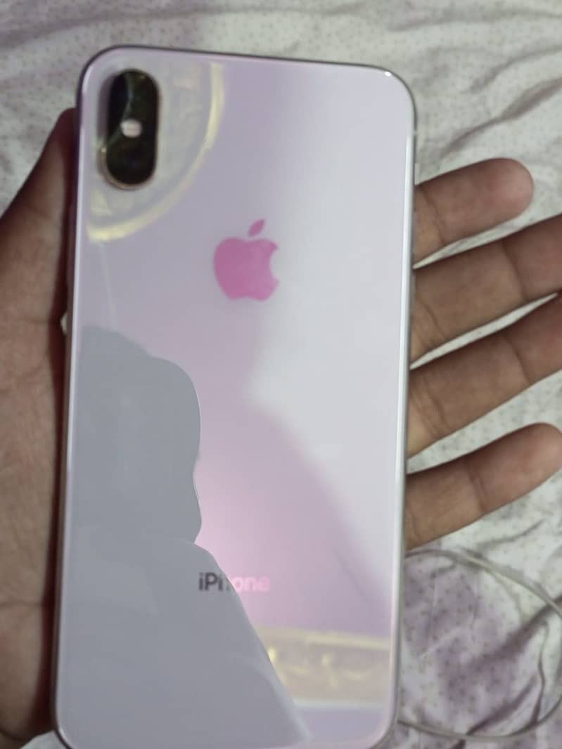 IPHONE X WITHOUT A SINGLE SCRATCH 3
