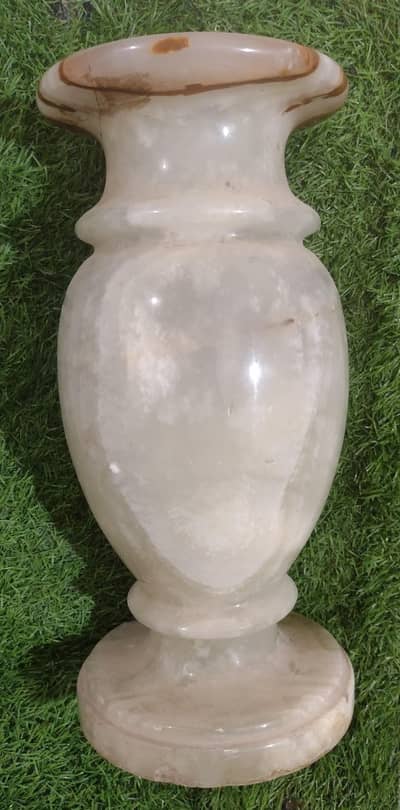 “Heavy Marble Vase – Luxury Home Decor | Excellent Condition”