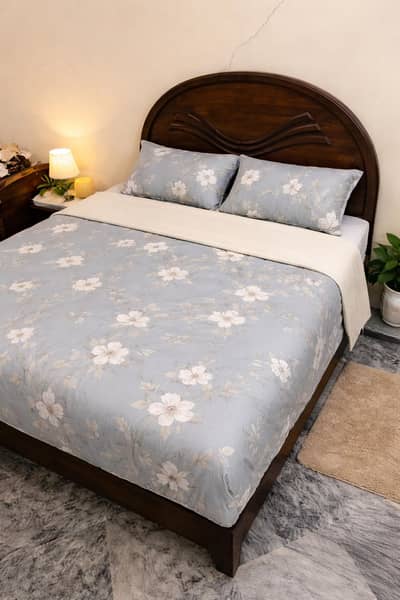 Double bed Wooden  for sale  urgent need money