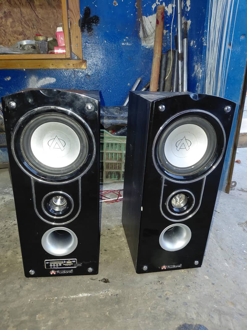 Audionic  MODEL Classic 5  Bluetooth Speaker 0