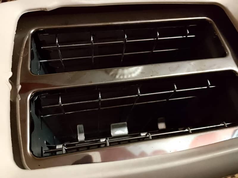 Toaster slice top up 4