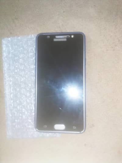 Samsung Galaxy J7 Max 4/32 All Ok Phone.
