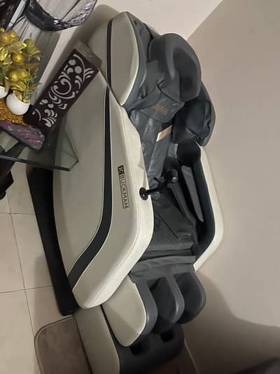 JCbuckman massage chair like new