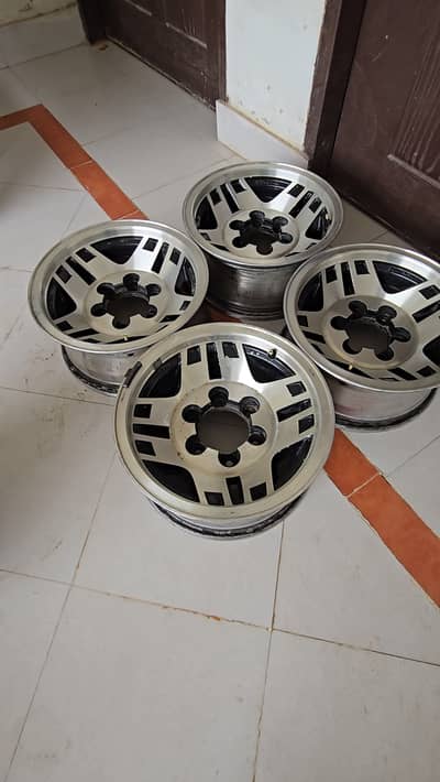 Original land cruiser rims