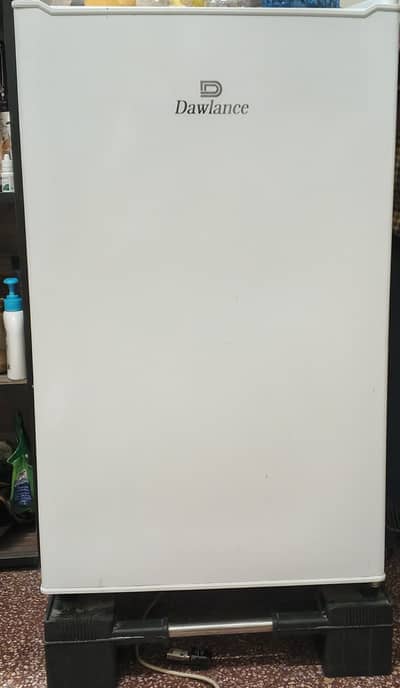 White Dawlance fridge with Stand, Warranty Card