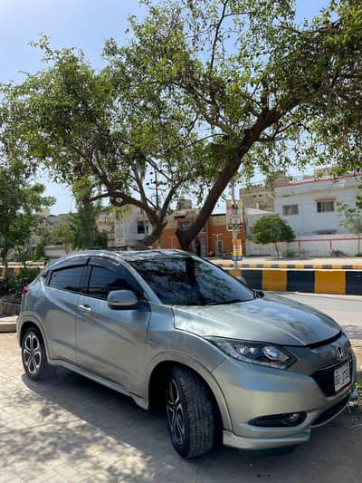 Honda vezel mint condition home used car