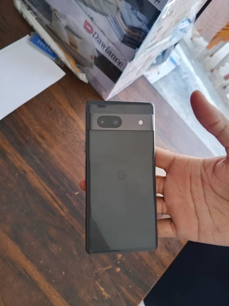 Google pixel 7a 4