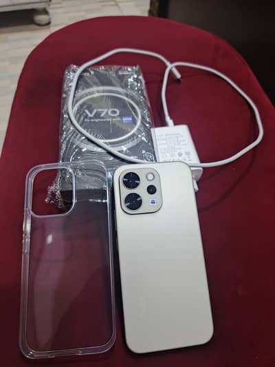 VIVO V70 12/256