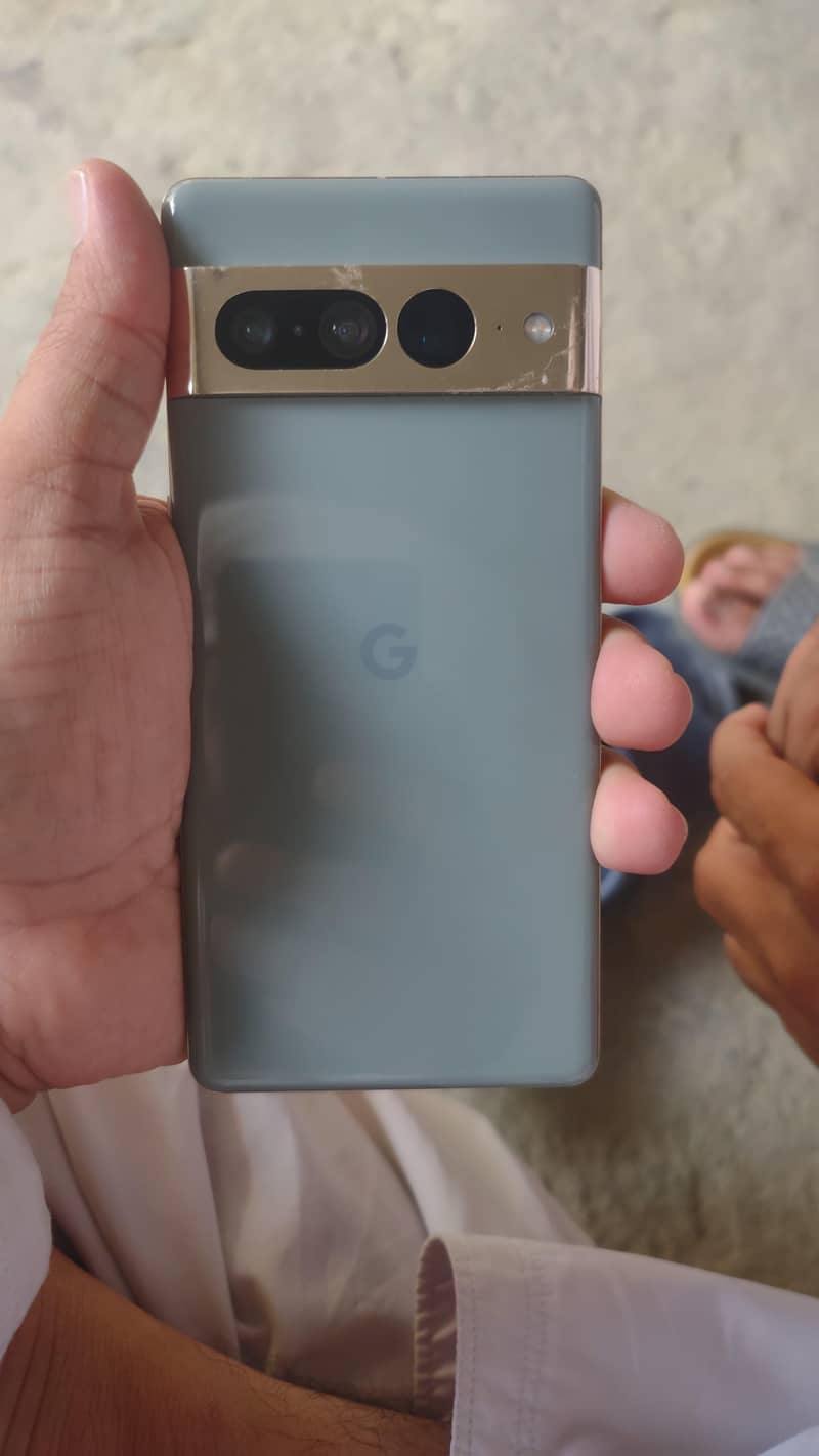 Google pixel 7 pro 2