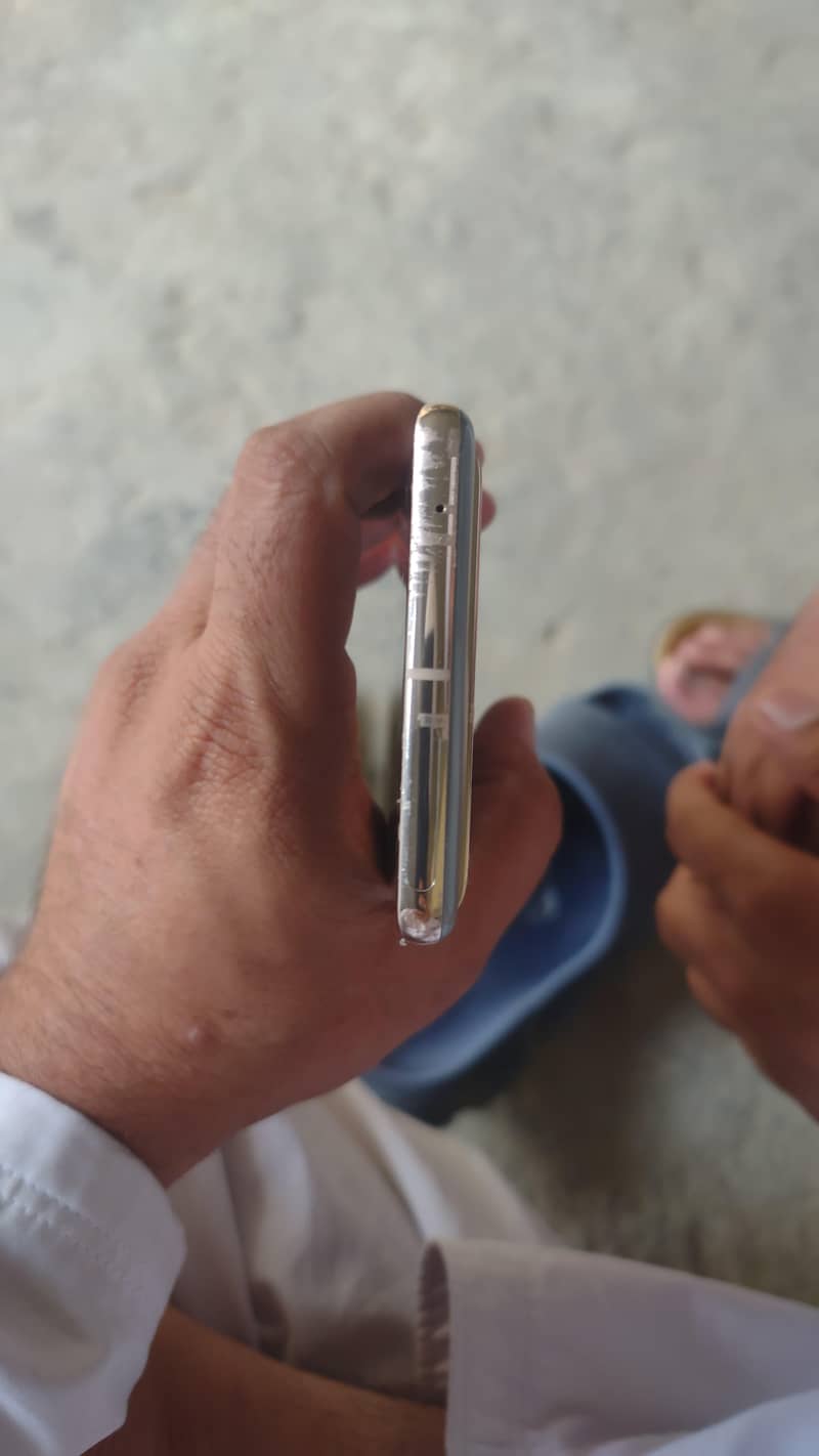 Google pixel 7 pro 4