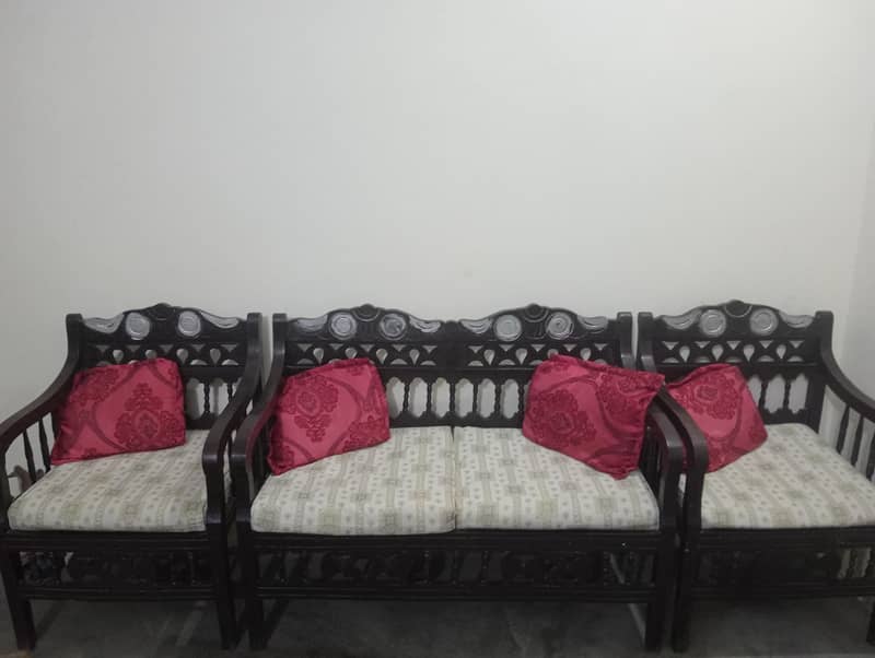 good condition sofa set 0