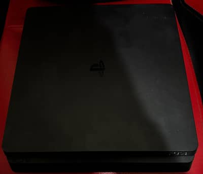 PS4 in excellent condition for sale