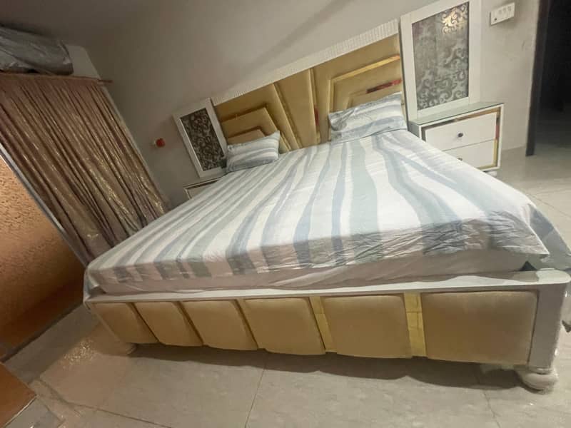 Bed set with Dressing 2