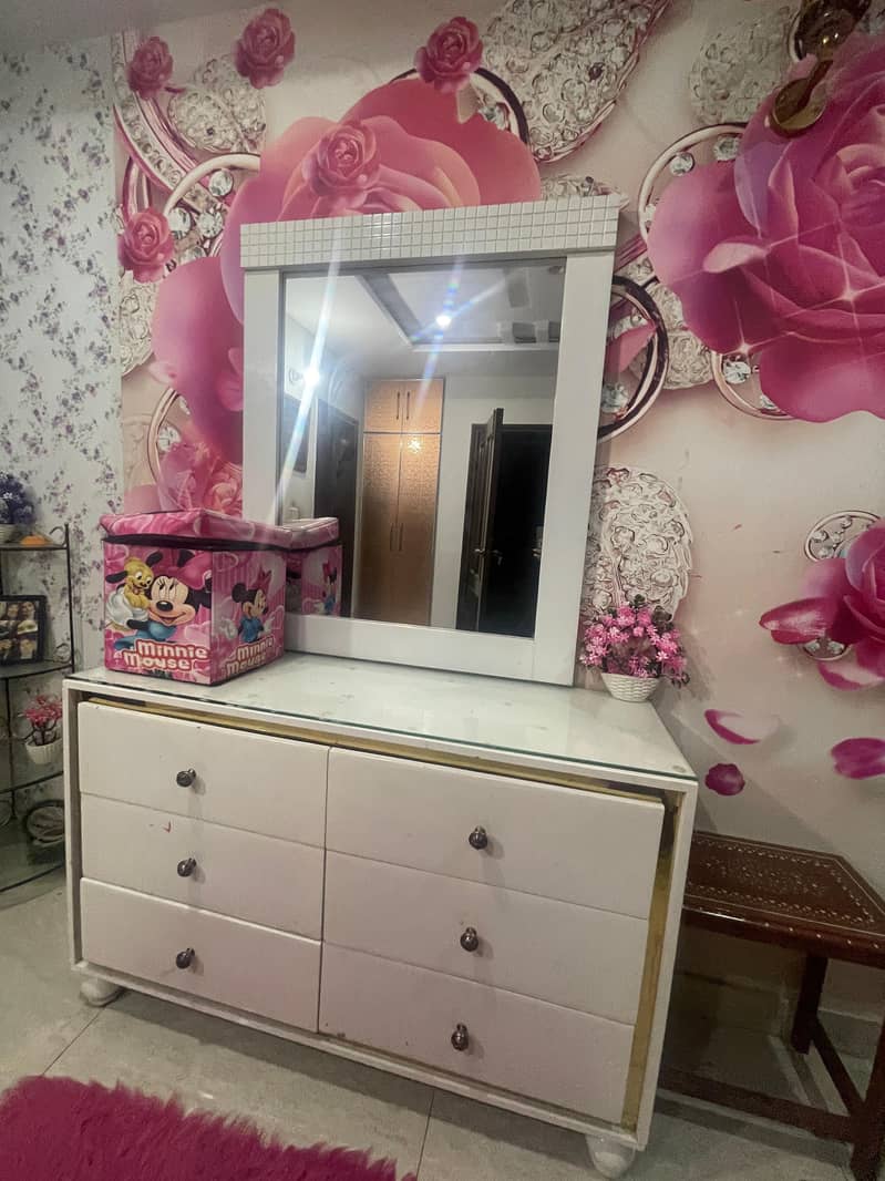 Bed set with Dressing 3