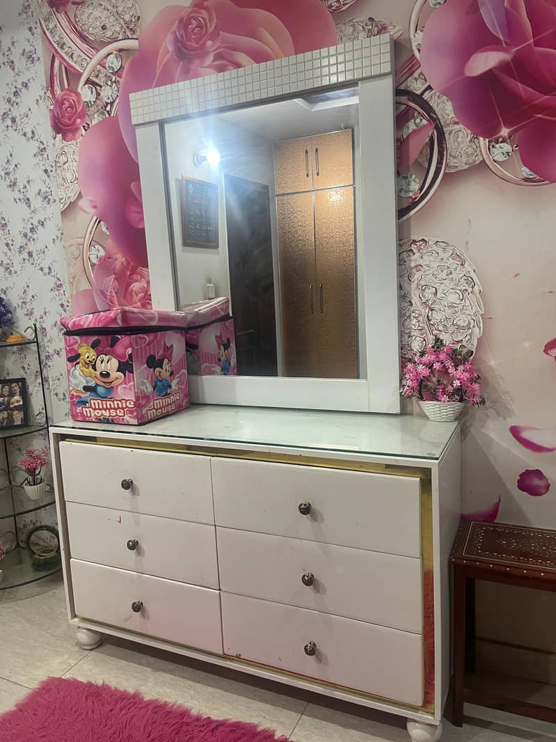 Bed set with Dressing 6